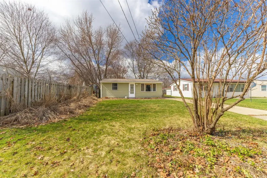 241 N 26th, Springfield, MI 49037 - #3