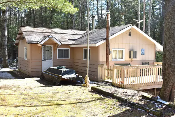 5199 E Marquette, Chase, MI 49623