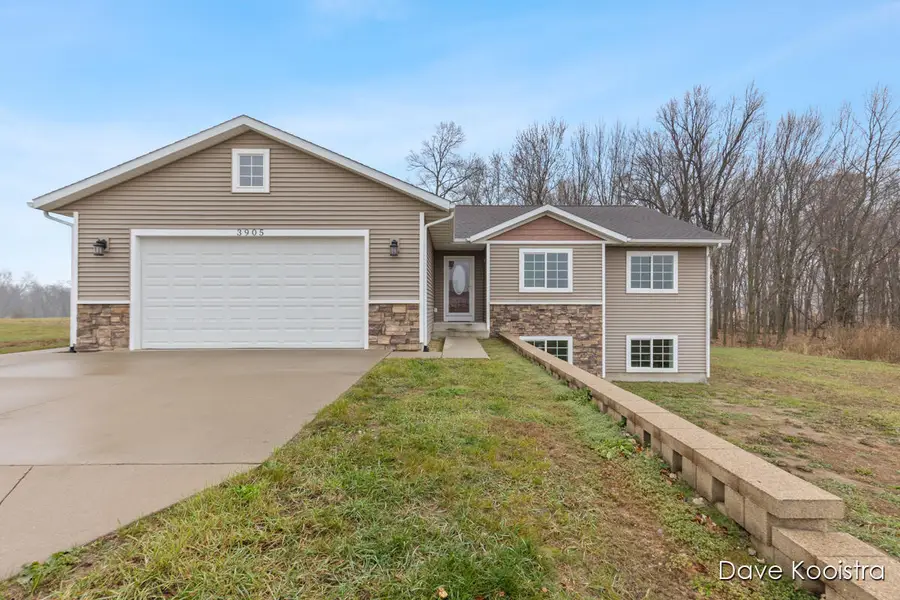 3905 Sunset, Wayland, MI 49348 - #3