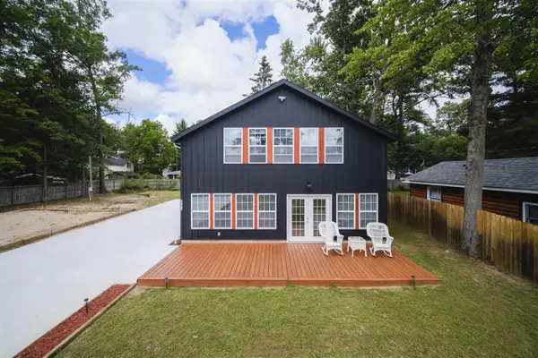 17016 6th, Wellston, MI 49689