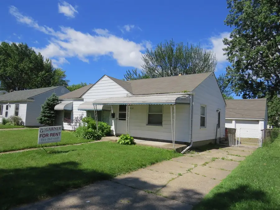 26307 Woodmont, Roseville, MI 48066 - #2