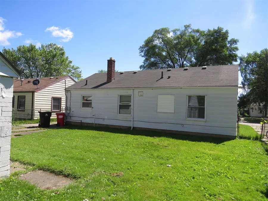 26307 Woodmont, Roseville, MI 48066 - #3