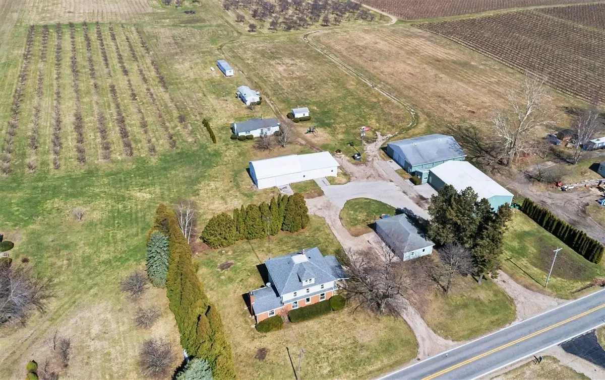 6629 N Branch, Benton Harbor, MI 49022 - #1