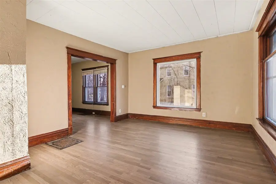 410 W Paterson, Kalamazoo, MI 49007 - #3