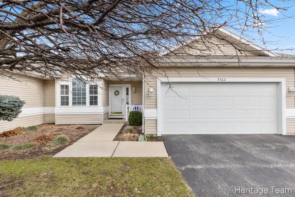 5762 Wine Berry #42, Grandville, MI 49418