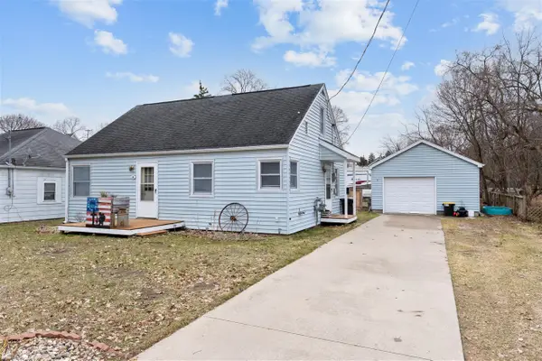 16 W Pine, Fremont, MI 49412