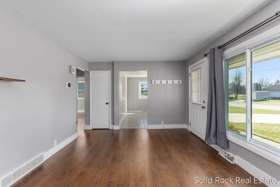 5817 Country View, Allendale, MI 49401 - #3