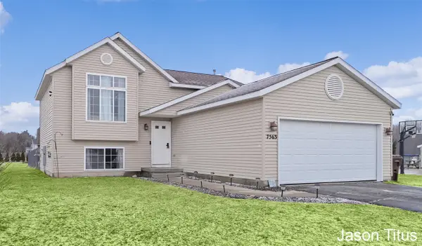 7563 Red Cedar, Cedar Springs, MI 49319