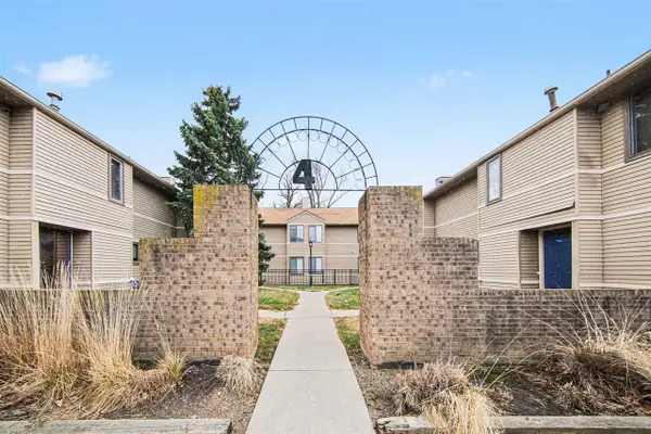 300 Briarcrest #140, Ann Arbor, MI 48104