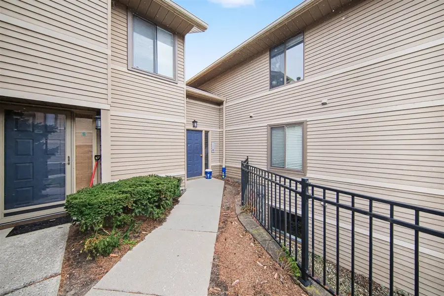 300 Briarcrest #140, Ann Arbor, MI 48104 - #3