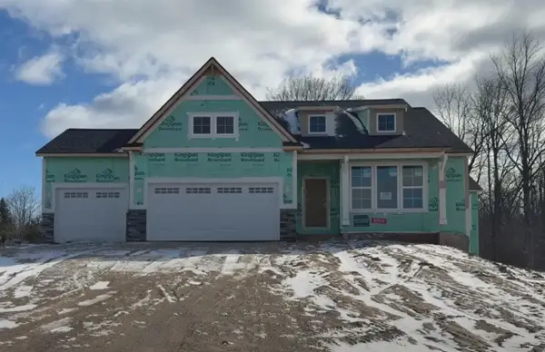 2358 Quarter Horse, Cedar Springs, MI 49319