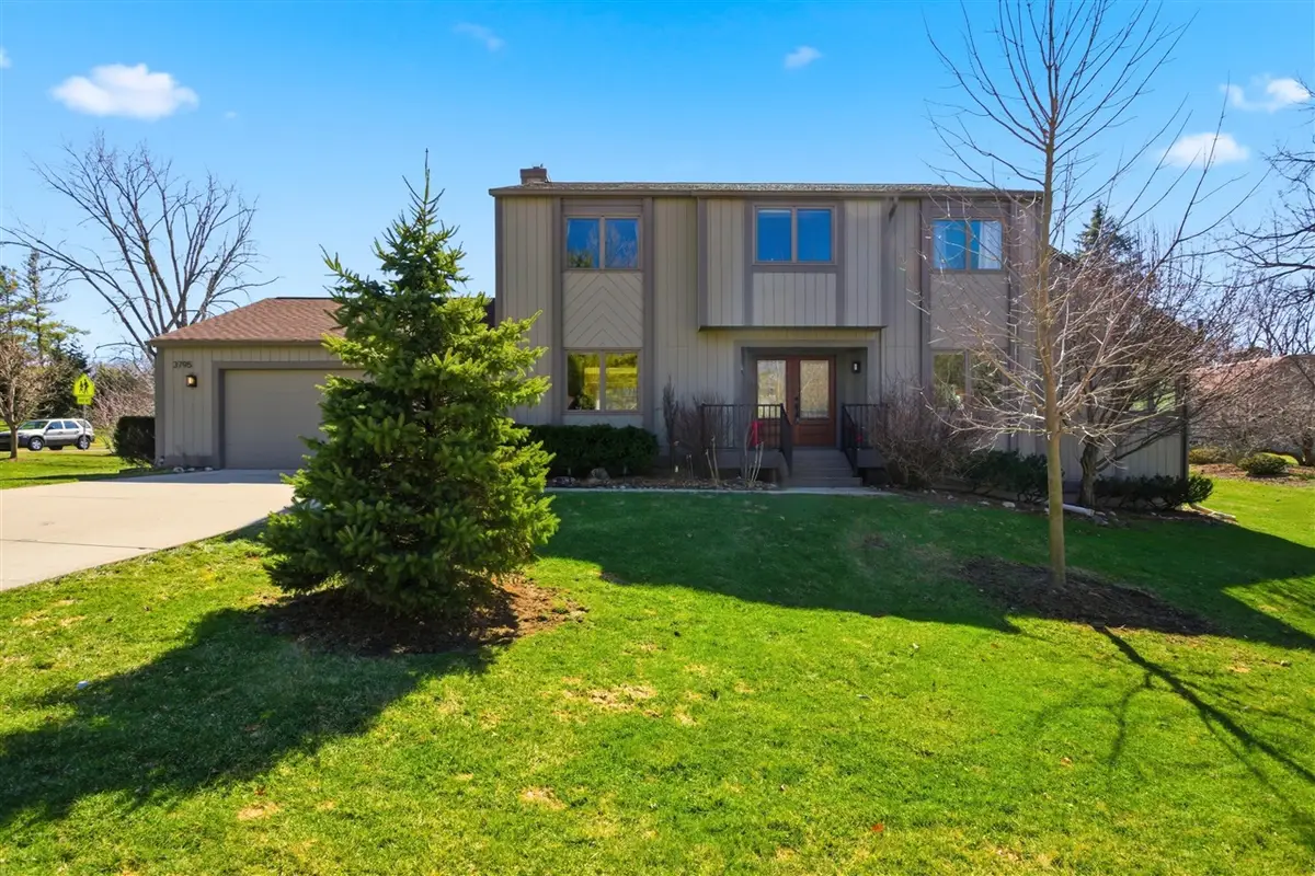 3795 Waldenwood, Ann Arbor, MI 48105 - #1