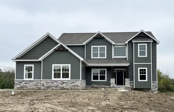 9919 White Tail, Saline, MI 48176