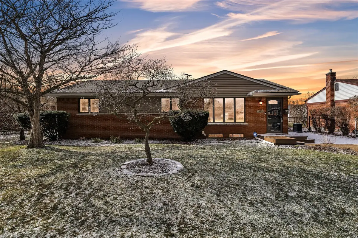 35901 Dover, Livonia, MI 48150 - #1