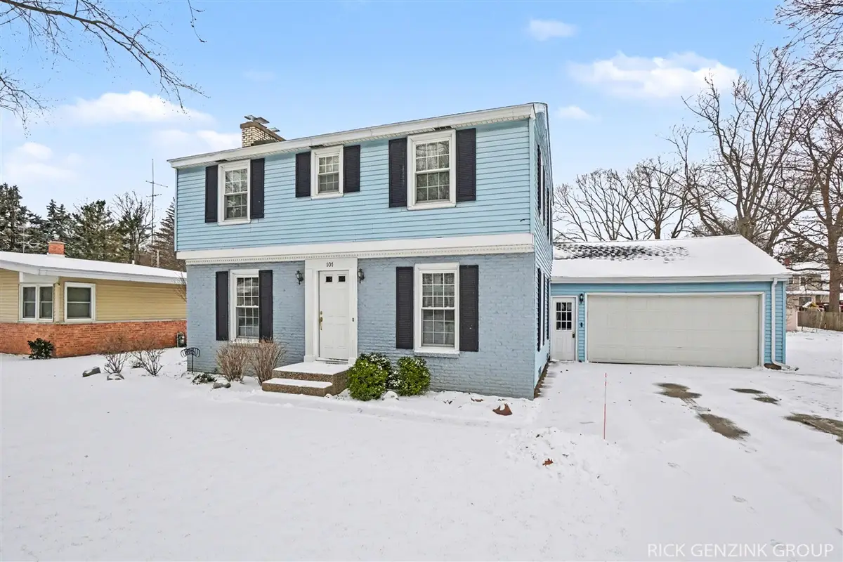 101 E 33rd, Holland, MI 49423 - #1