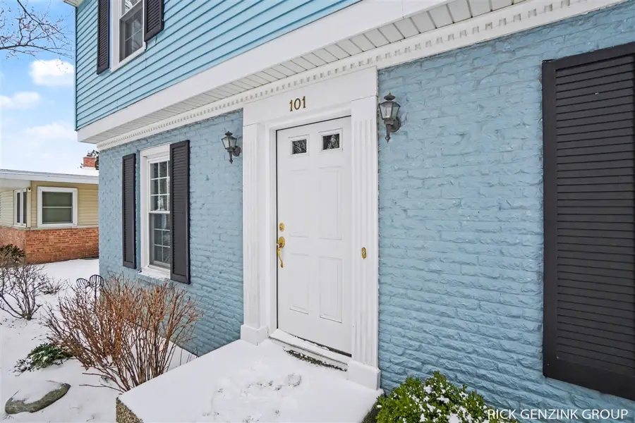 101 E 33rd, Holland, MI 49423 - #3