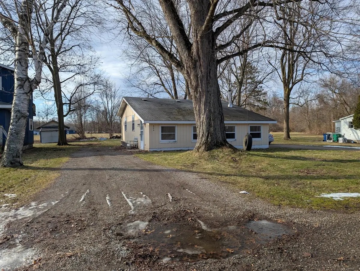 804 Sherman, Cassopolis, MI 49031 - #1
