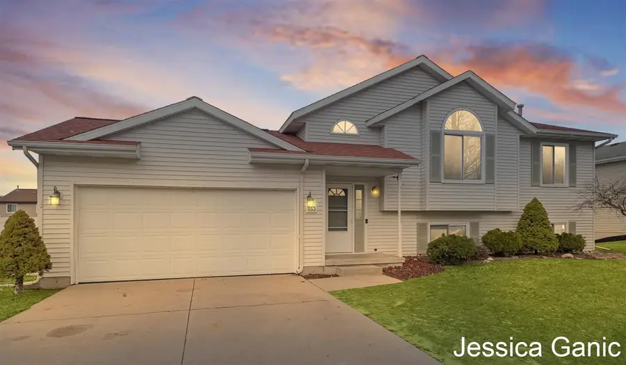 553 Sunmeadow, Grand Rapids, MI 49508 - #2