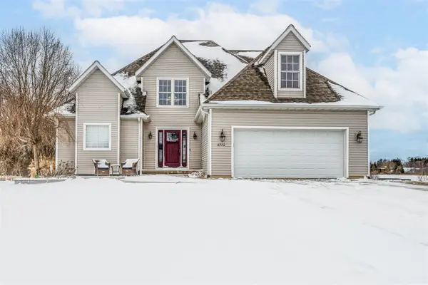 4772 Lauren, Saint Joseph, MI 49085