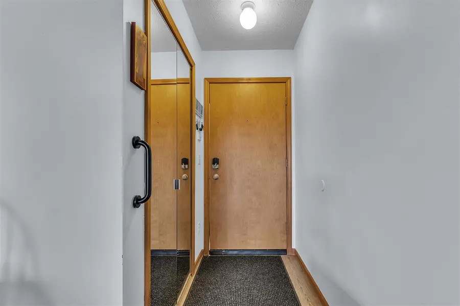 9644 Sawgrass, Van Buren Township, MI 48111 - #3