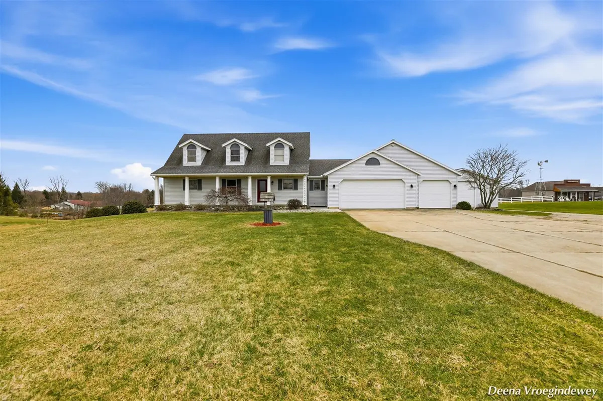 914 Jackson, Grandville, MI 49418 - #1