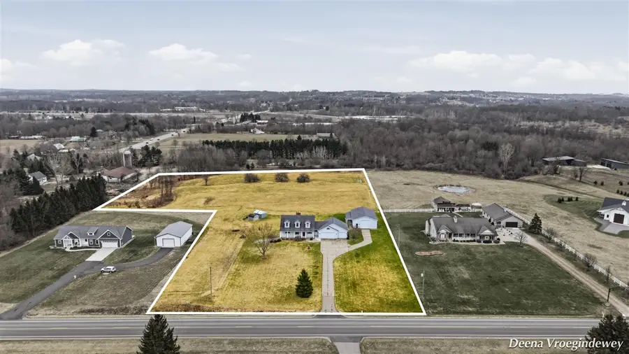 914 Jackson, Grandville, MI 49418 - #3