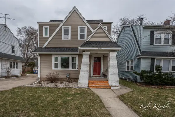 2048 College, Grand Rapids, MI 49507