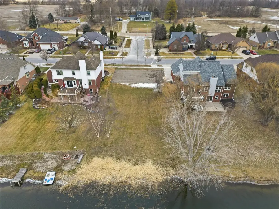 36566 N Pointe, New Baltimore, MI 48047 - #2