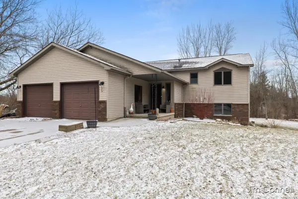 270 14 Mile, Sparta, MI 49345