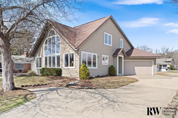 2087 Richardson, Holland, MI 49424
