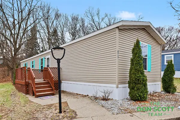 6913 Sandwood, Rockford, MI 49341