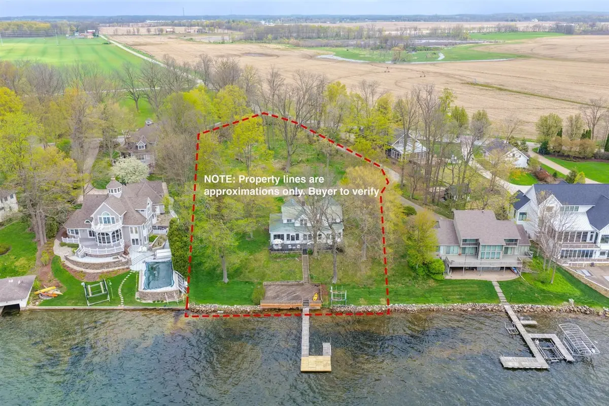 61305 Crooked Creek, Cassopolis, MI 49031 - #1