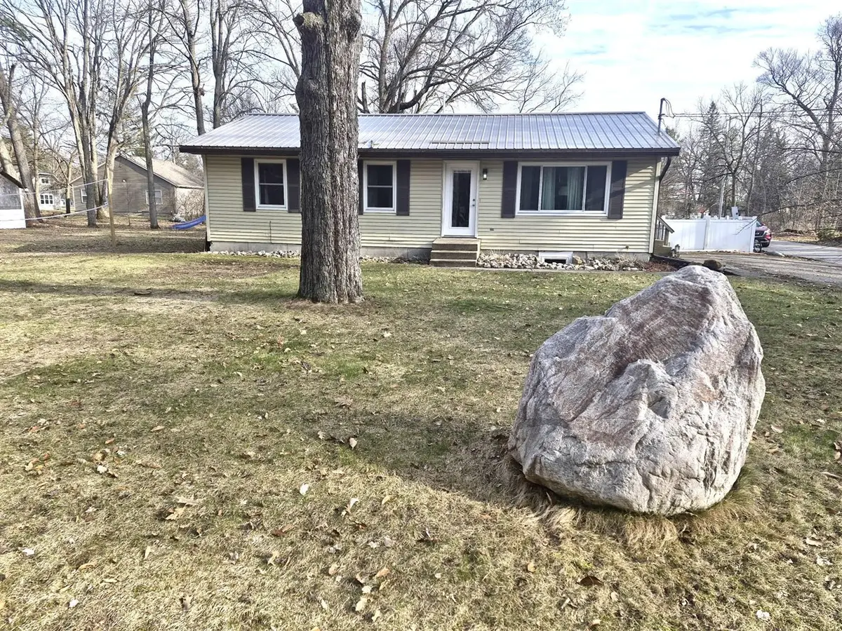 100 W Brooks, Newaygo, MI 49337 - #1