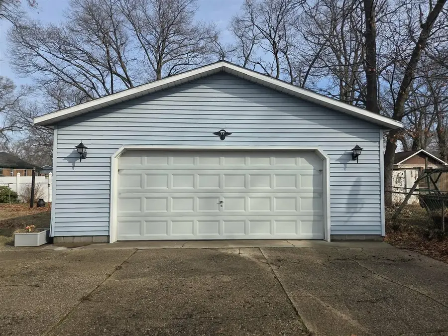 1040 James, Muskegon, MI 49442 - #3