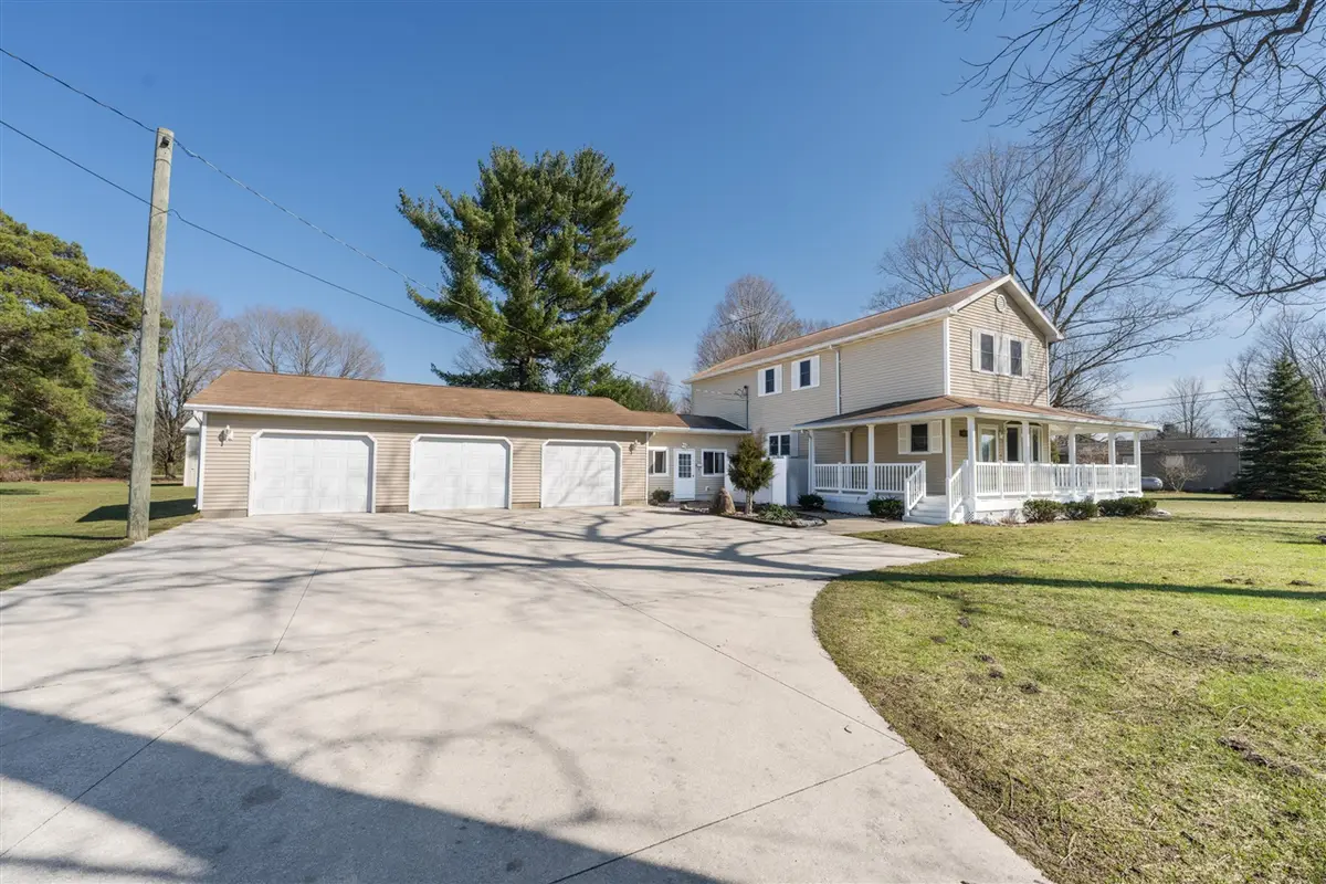 121 Cr 687, Geneva, MI 49090 - #1