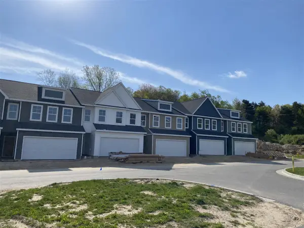 4852 Hidden River #56, Wyoming, MI 49418