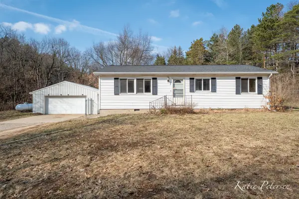 3501 15 Mile, Cedar Springs, MI 49319