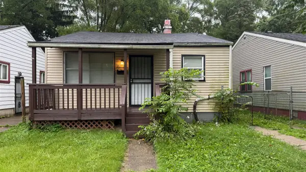 16172 Fenton, Detroit, MI 48219