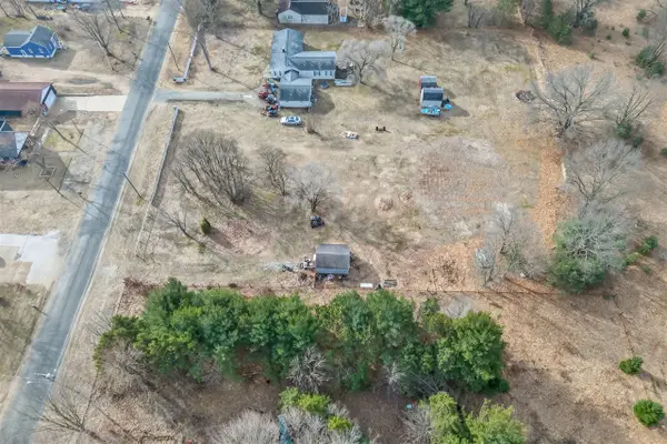 1323 Parkway, Muskegon, MI 49442