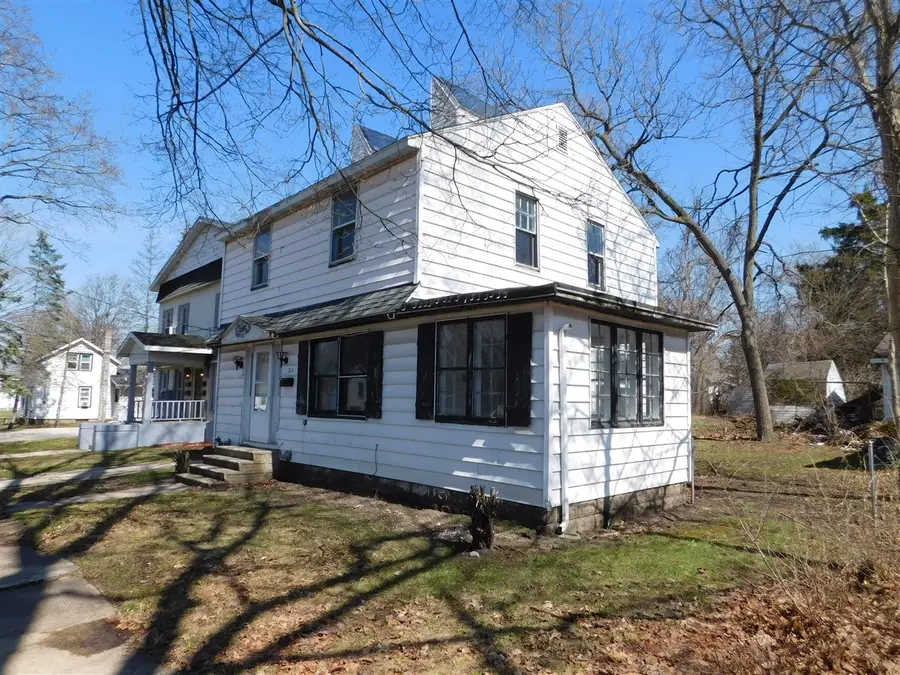 211 N 8th, Niles, MI 49120 - #3