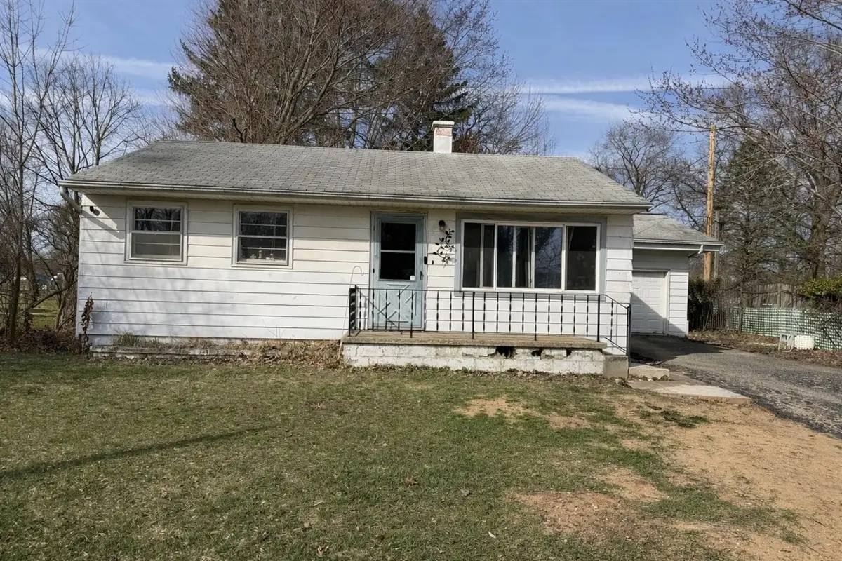 132 Lilac, Paw Paw, MI 49079 - #1