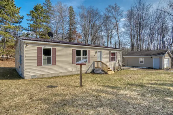 17751 Kent, Morley, MI 49336