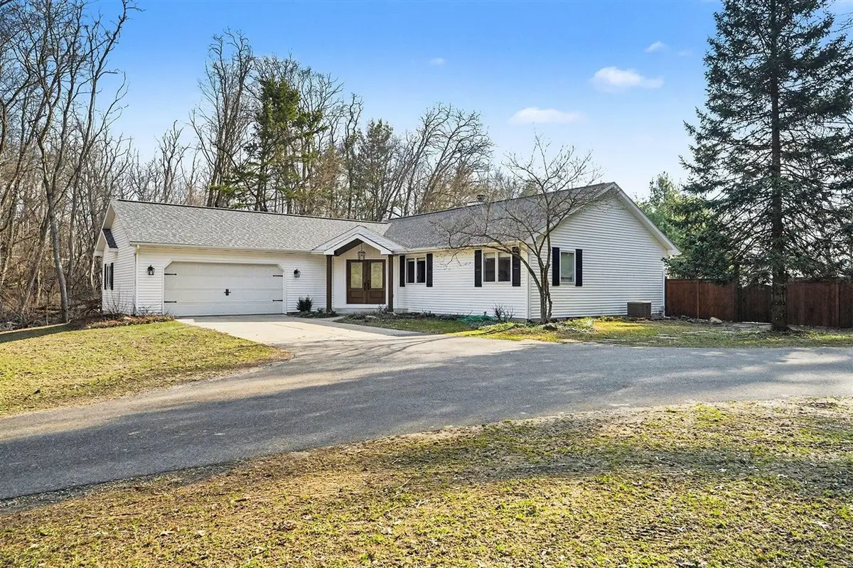 8856 N 42nd, Augusta, MI 49012 - #1