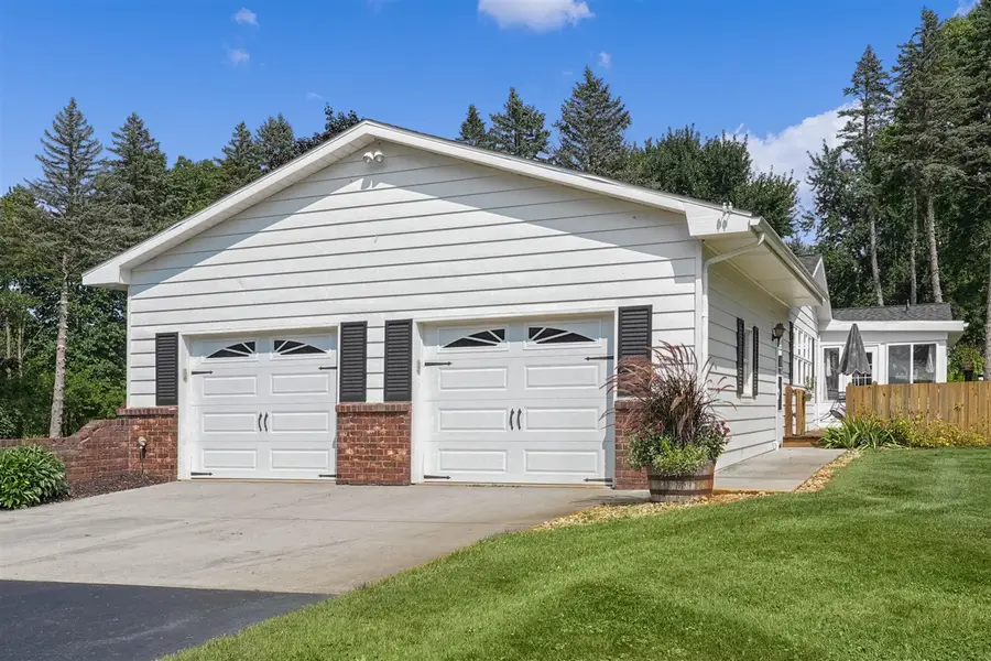 1810 E Mill, Hastings, MI 49058 - #3