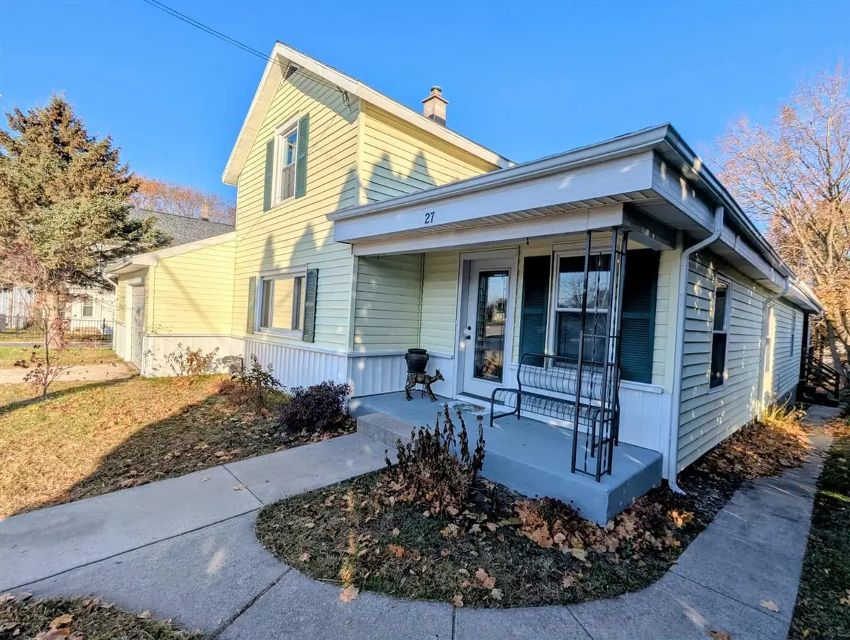 27 W Wood, Newaygo, MI 49337 - #1