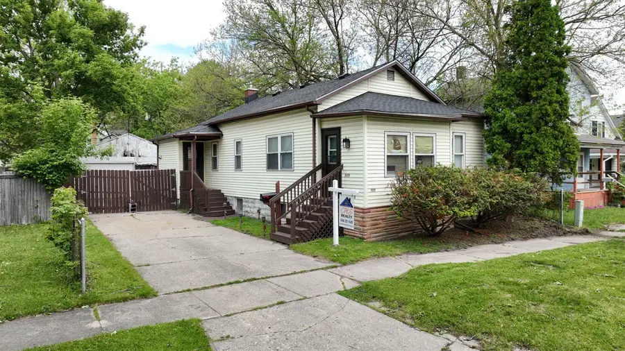 909 N Granger, Saginaw, MI 48602 - #2