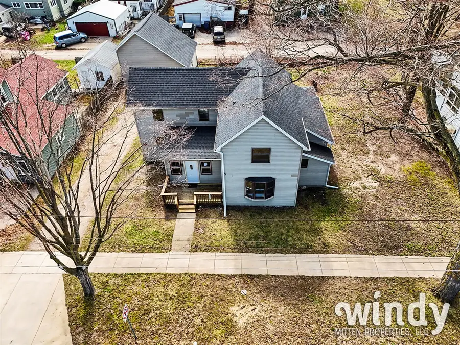 329 Elm, Watervliet, MI 49098 - #3