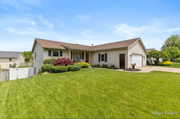 3829 Black Creek, Hudsonville, MI 49426