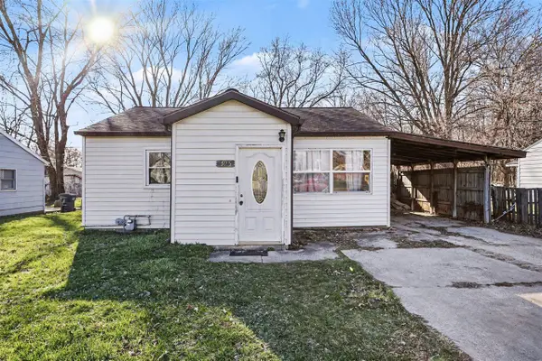 925 Forest Park, Watervliet, MI 49098