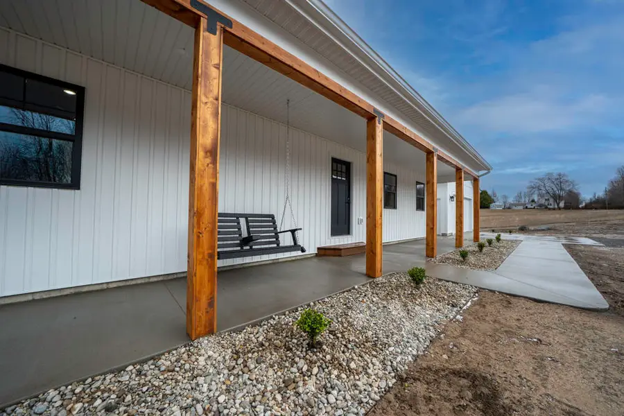 586 W Buchanan, Shelby, MI 49455 - #2